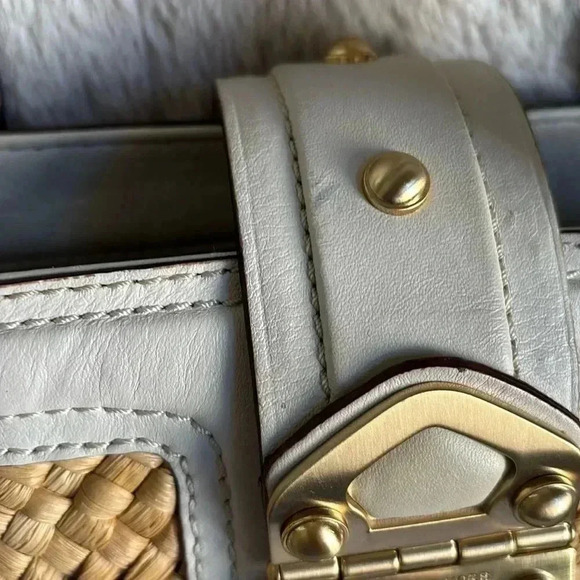 Micheal Kors straw satchel bag - Picture 3 of 10